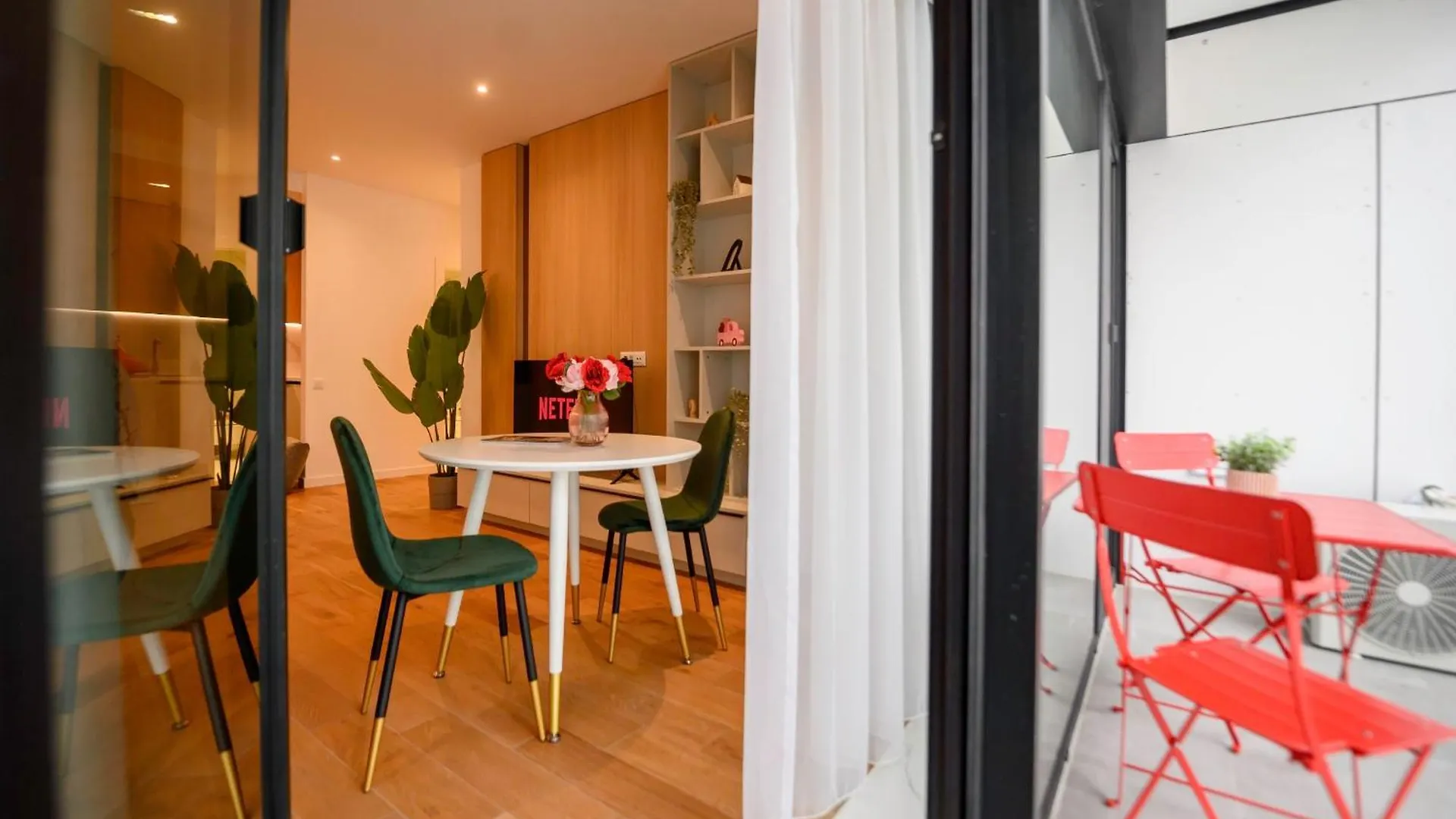 Exclusive 1Br Apartments In One Cotroceni Bucharest 0*,
