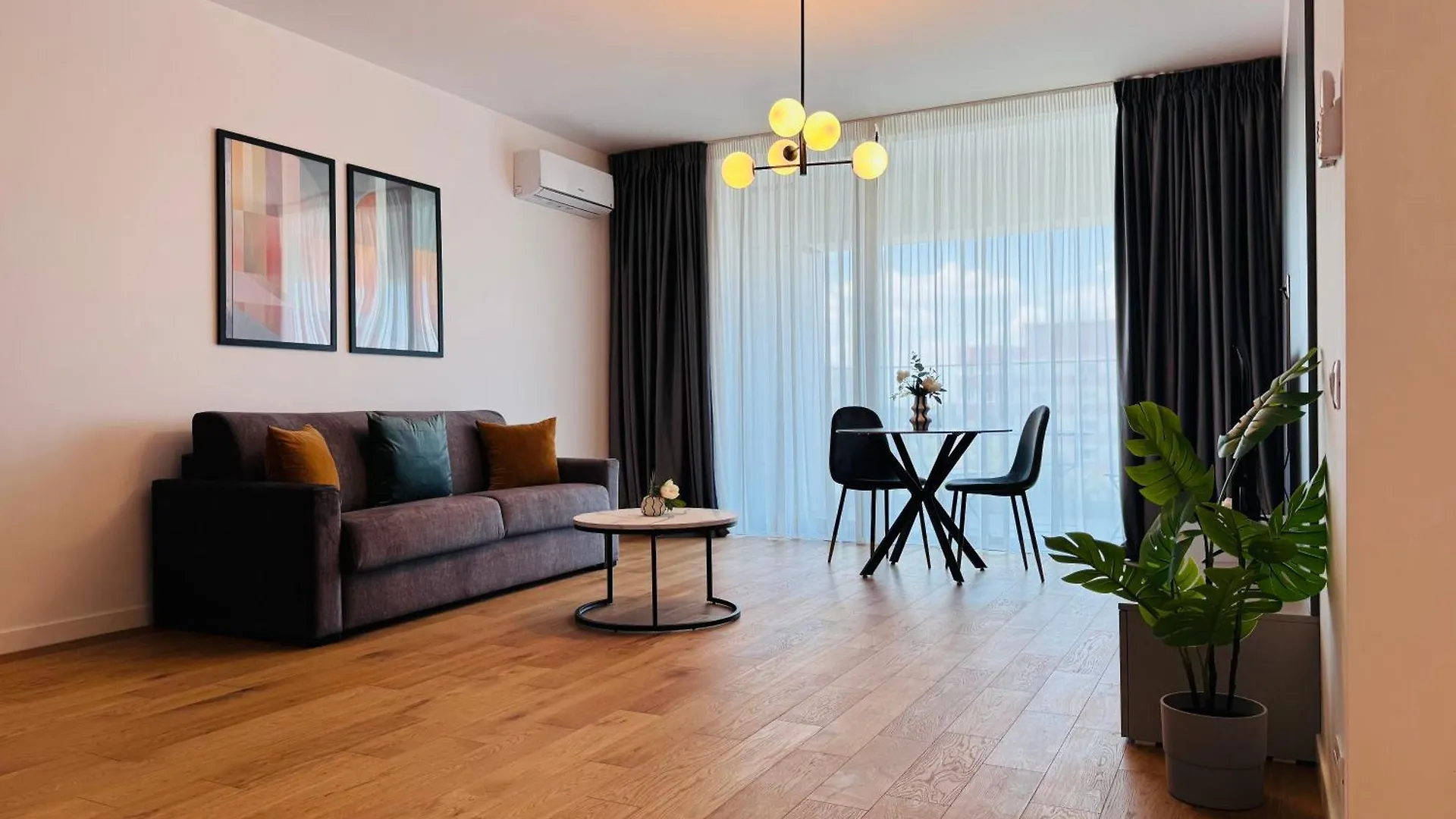 Exclusive 1Br Apartments In One Cotroceni Bukareszt 0*,  Rumunia