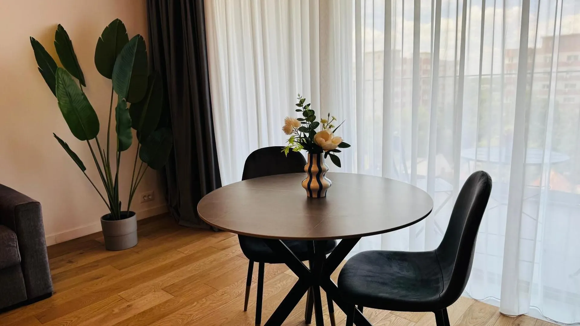 Exclusive 1Br Apartments In One Cotroceni Bukareszt