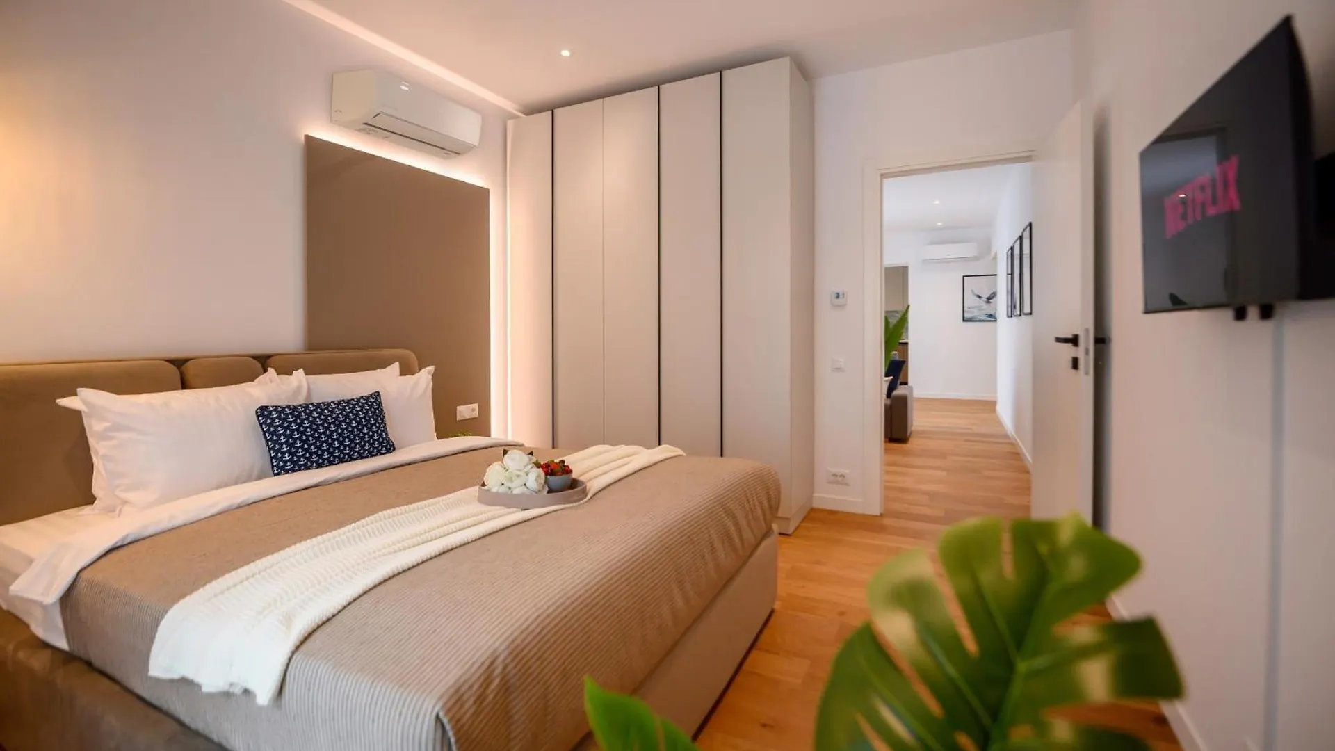 Exclusive 1Br Apartments In One Cotroceni بوخارست